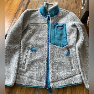 Patagonia Womens Retro X jacket in XXS. Completely windproof. Worn once.
